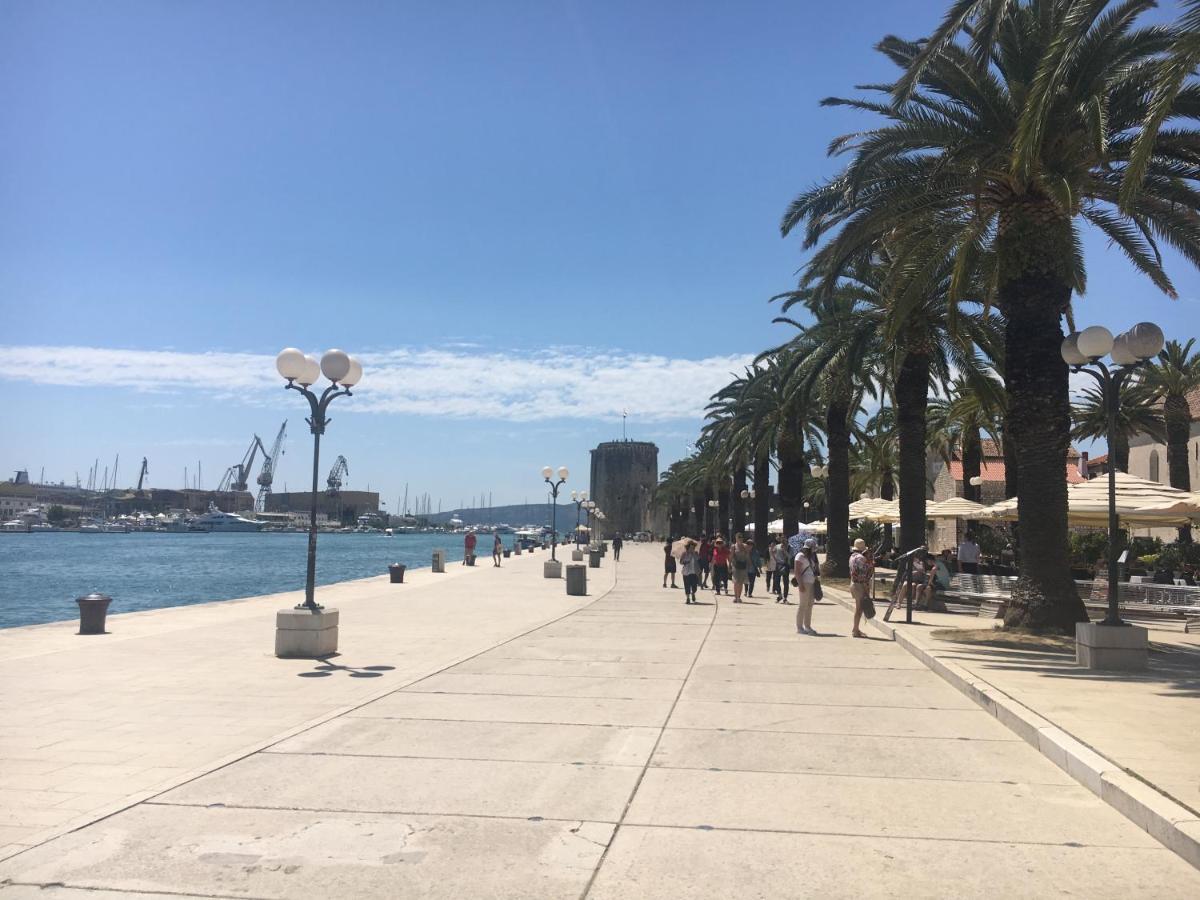 Blue Shell Trogir Apartment المظهر الخارجي الصورة