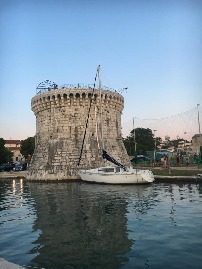 Blue Shell Trogir Apartment المظهر الخارجي الصورة