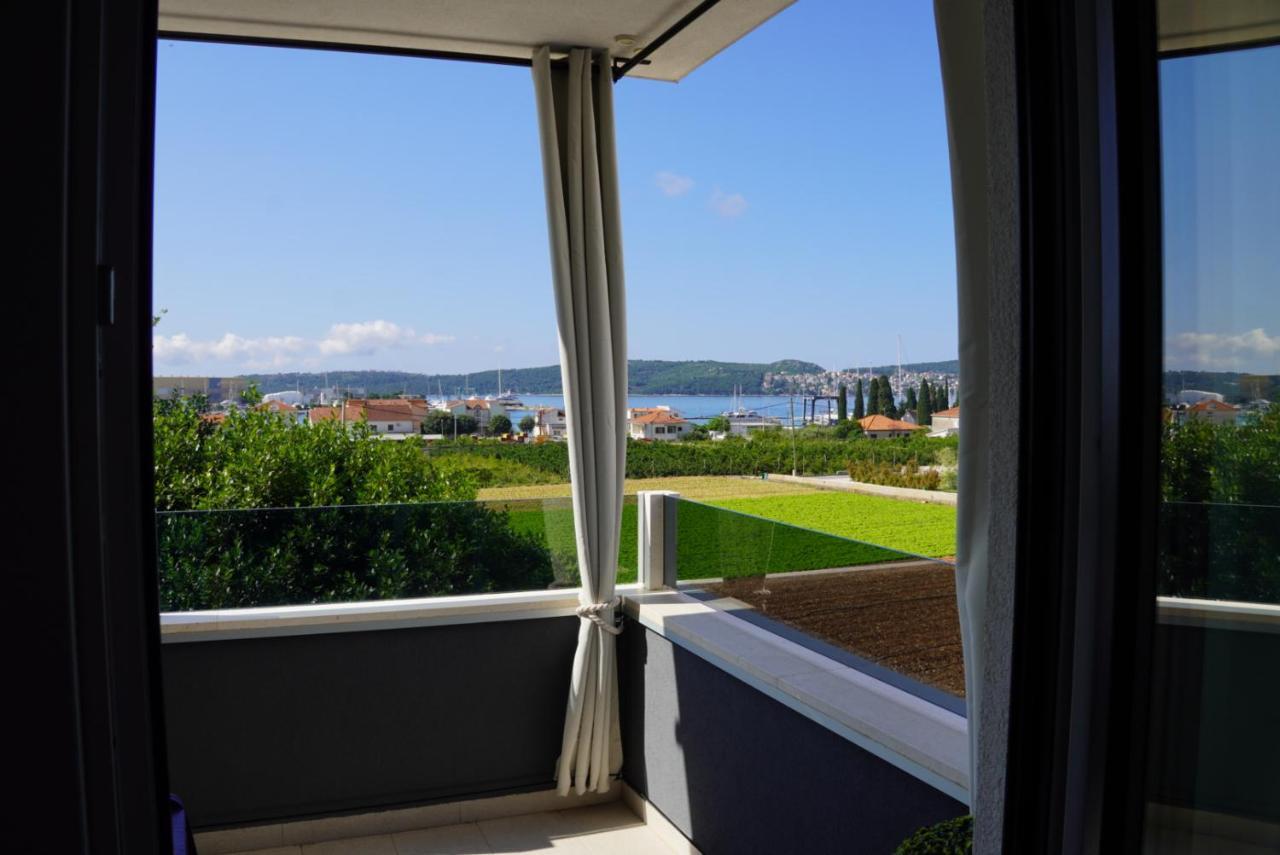 Blue Shell Trogir Apartment المظهر الخارجي الصورة